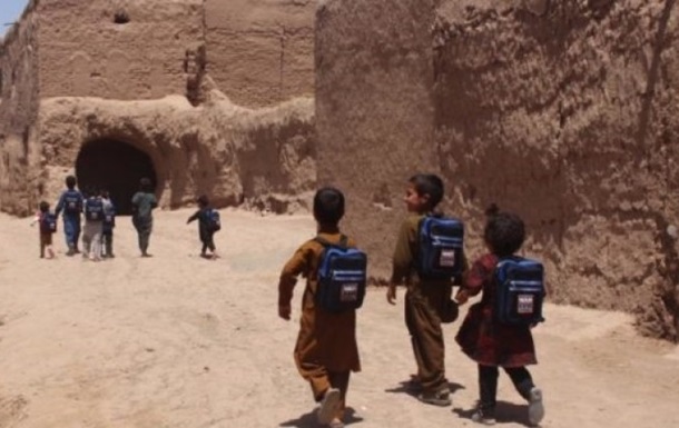 В Афганистане дети погибли при взрыве мины, которую пытались продать. 18+