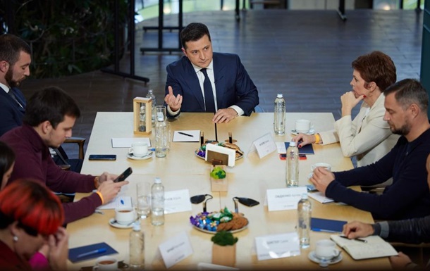 Зеленський розповів про альтернативні формати переговорів щодо Донбасу