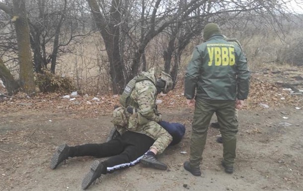 На Луганщині затримали чоловіка за підкуп прикордонника