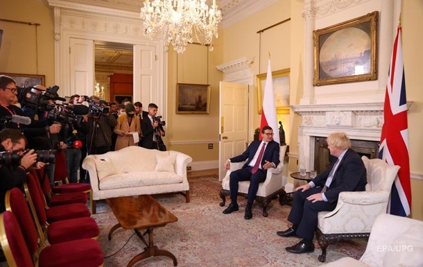 Польша и Британия заявили о поддержке Украины