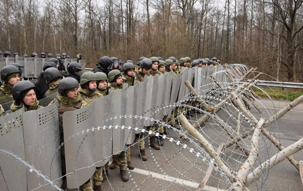 Security officials hold joint exercises near Belarus