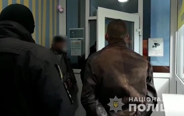 Житель Одеської області зарізав приятеля та здався поліції
