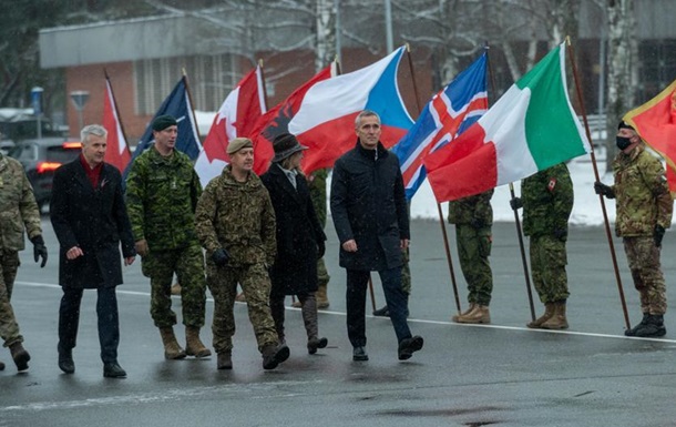 Чи захищатиме НАТО Україну в разі вторгнення Росії?