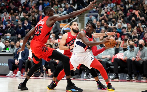 НБА: Михайлюк допоміг Торонто обіграти Вашингтон