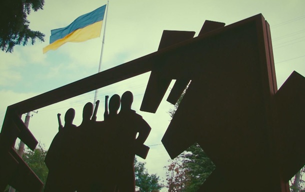 DNK RomaNa присвятили пісню  Рембо  всім захисникам України.