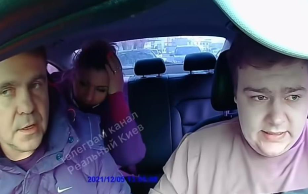 У Києві таксист висадив пасажирів через українську мову