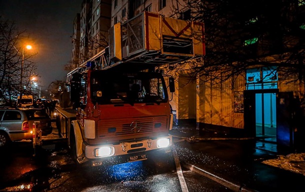 У Києві за вечір сталося дві пожежі, є жертва