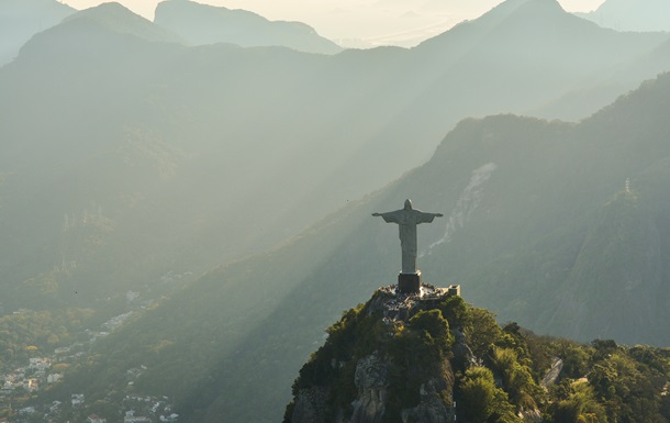 У Бразилії готові прийняти туристів без COVID-сертифікатів