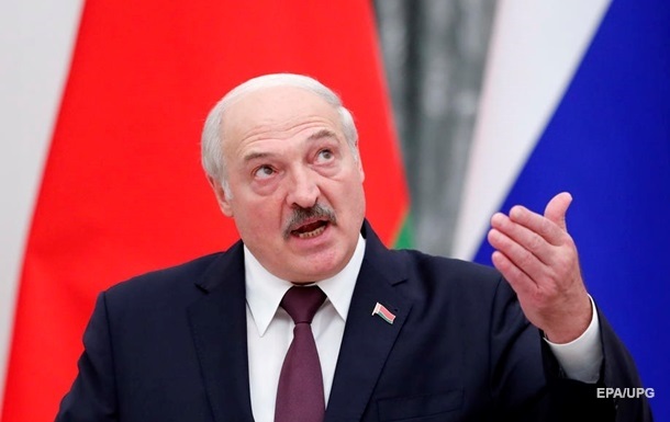 Лукашенко заявил об организации оппозицией `терактов` в Беларуси