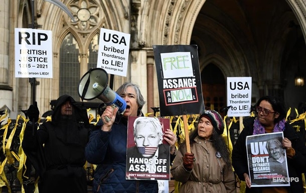 Британский суд разрешил экстрадицию Ассанжа в США