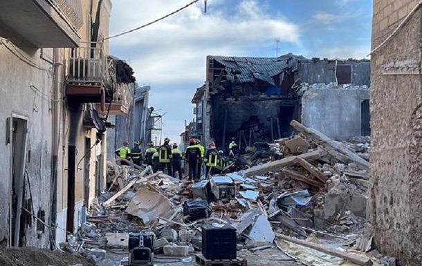 Число жертв при взрыве в доме на Сицилии выросло