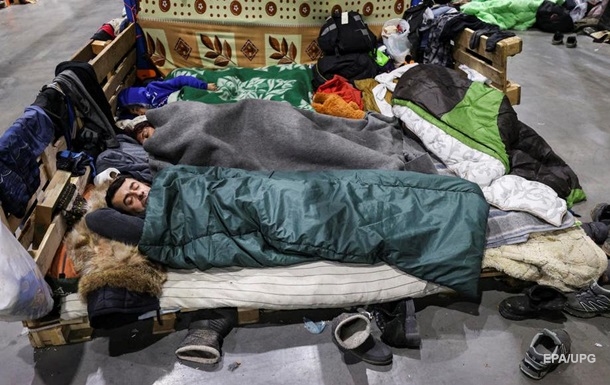 У таборі Брузги у Білорусі залишаються близько 800 мігрантів