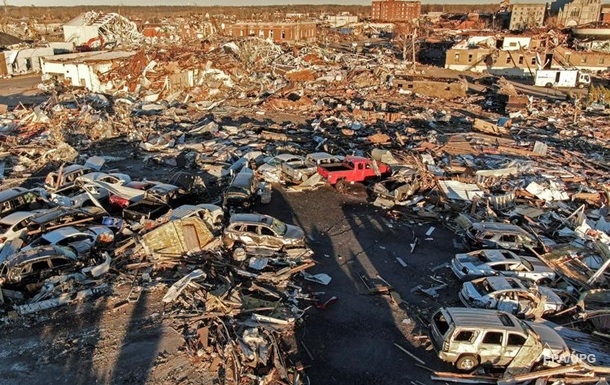 Торнадо забрав життя 64 людей у ​​Кентуккі