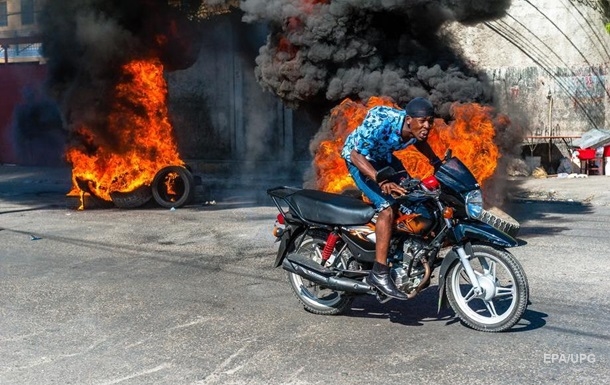 На Гаїті понад 40 людей загинули під час вибуху автоцистерни