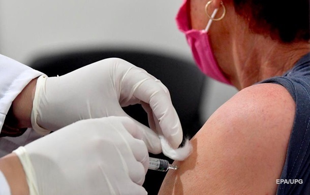 Українцям із бустерною COVID-вакциною не видадуть нові сертифікати