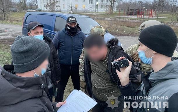 Плюнул в лицо патрульному: блогеру из Днепра сообщили о подозрении