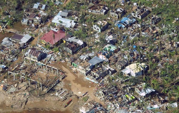 Жертвами тайфуну на Філіппінах стали вже 170 людей