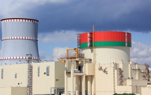 Білорусь почала завантаження палива в реактор другого енергоблоку АЕС