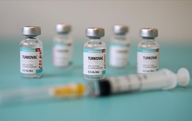 У Туреччині дозволили використовувати власну COVID-вакцину