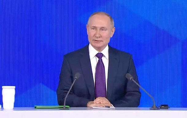 Путін: Я вмовляв Порошенка не починати війну
