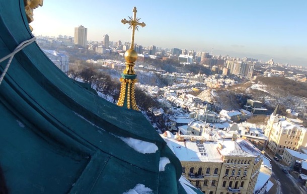 У Києві негода пошкодила Андріївську церкву