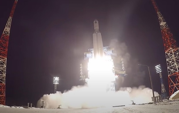 У Росії запустили важку ракету Ангара-А5