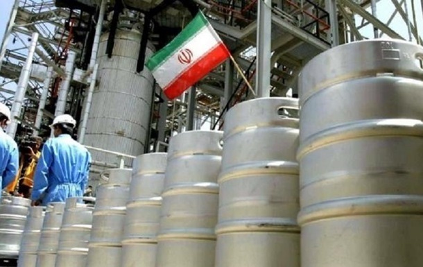 Іран вимагає від США зняти санкції, які стосуються торгівлі нафтою