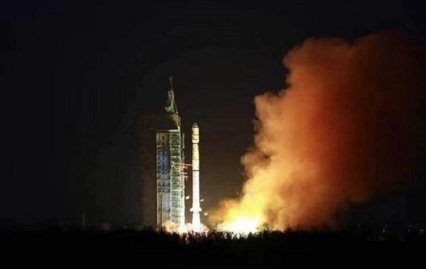 У Китаї запустили науковий супутник Tianhui-4
