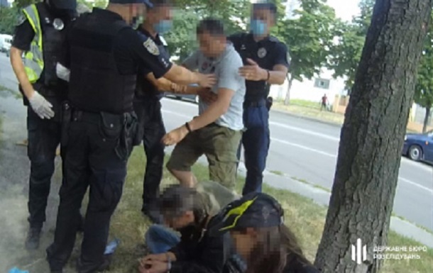 Київських поліцейських підозрюють у побитті адвоката