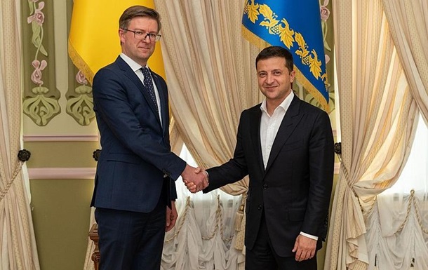 Україна утримує весь європейський фронт – посол Естонії