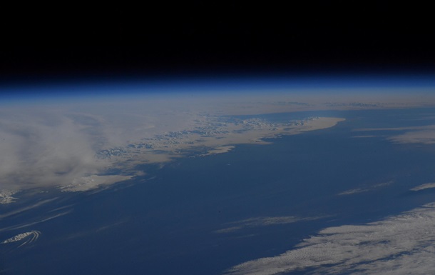 Астронавт привітав із Новим роком зробленими на МКС знімками Антарктиди
