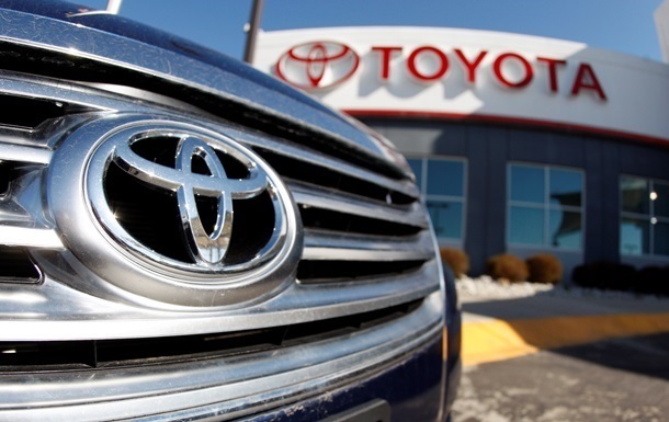 Toyota впервые обошла GM по продажам автомобилей в США