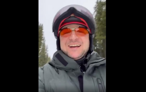 Зеленський записав відео на лижах у Карпатах