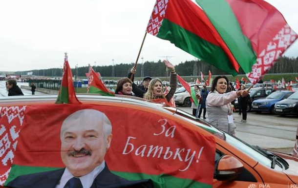 Уходя, не уйти. Что хочет Лукашенко от народа?