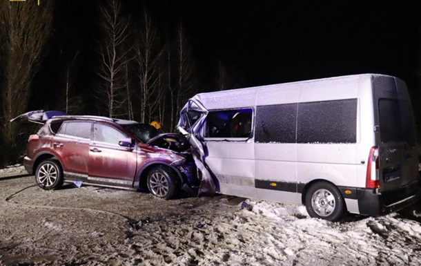 На Чернігівщині 11 людей постраждали у ДТП