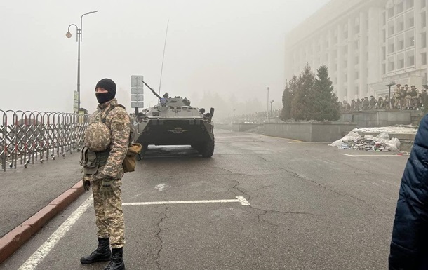 У Казахстані за день два випадки смерті високопоставлених силовиків