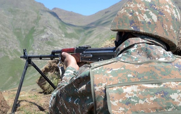 Азербайджан заявив про загибель свого військового на кордоні з Вірменією
