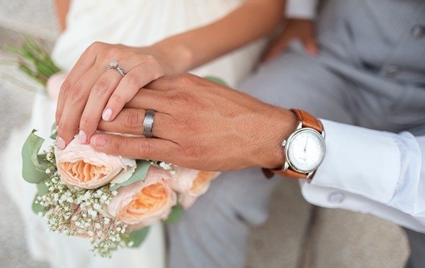 Мін`юст нагадав про `магічні дати` для весілля