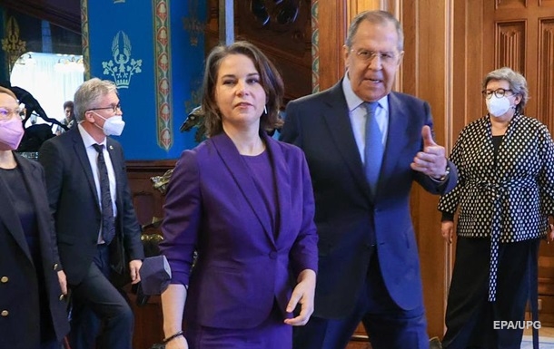 Лавров и Бербок обсудили `украинские` вопросы