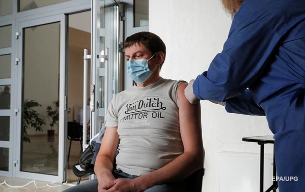 У МОЗ назвали кількість наявних доз COVID-вакцини в Україні