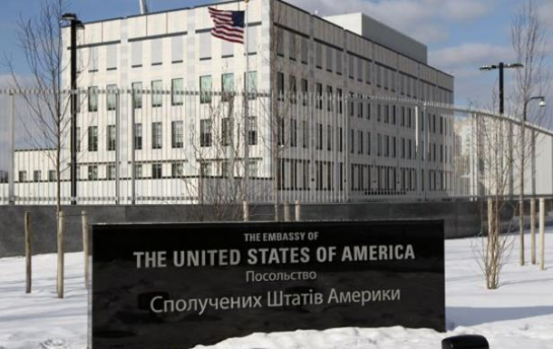 З України вивезуть сім ї дипломатів США - ЗМІ