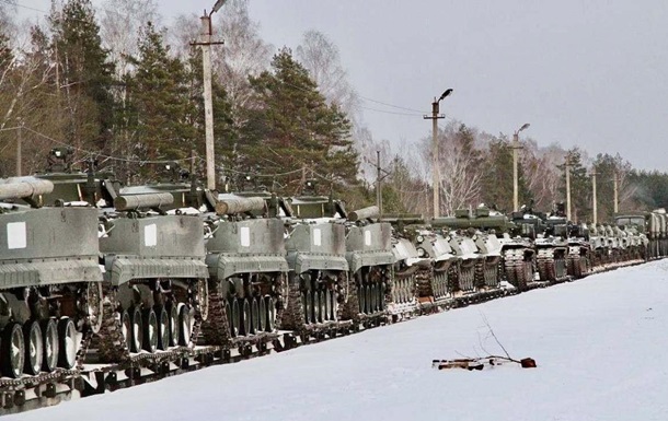 У Білорусь прибув черговий ешелон російських військ