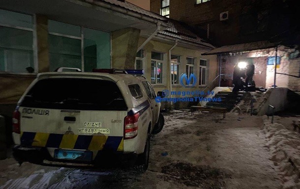 У Києві біля лікарні застрелився чоловік - ЗМІ