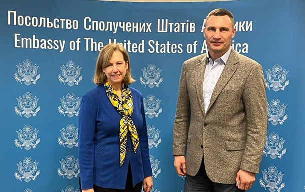 Кличко обговорив тероборону Києва із послом США
