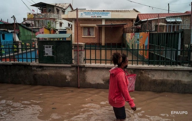 На Мадагаскар обрушился циклон, есть жертвы