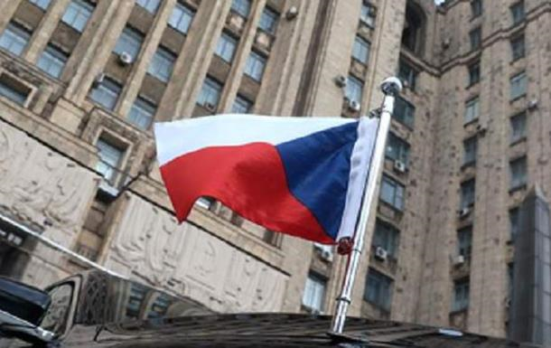 Чехія передасть Україні чотири тисячі артснарядів