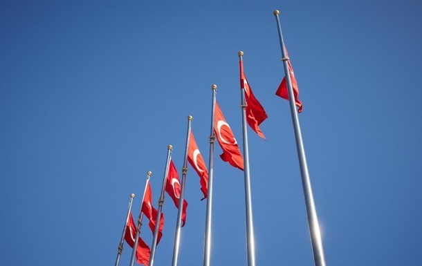Турция предложила Стамбул для заседаний ТКГ