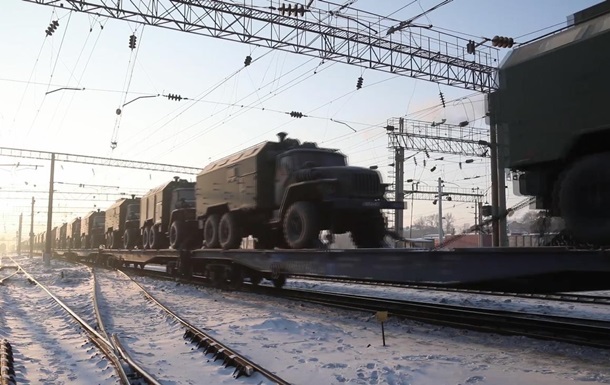 Новий ешелон із військовою технікою з РФ вирушив до Білорусі