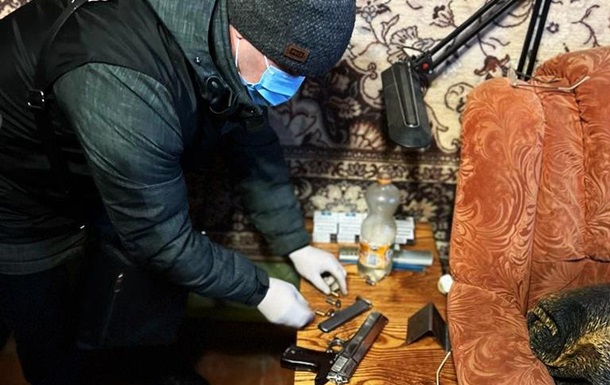 Мешканець Луганщини збував зброю - поліція