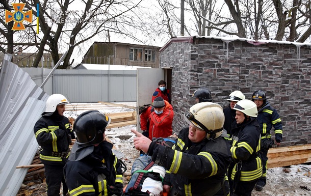 В Одессе стена придавила рабочих, есть погибший